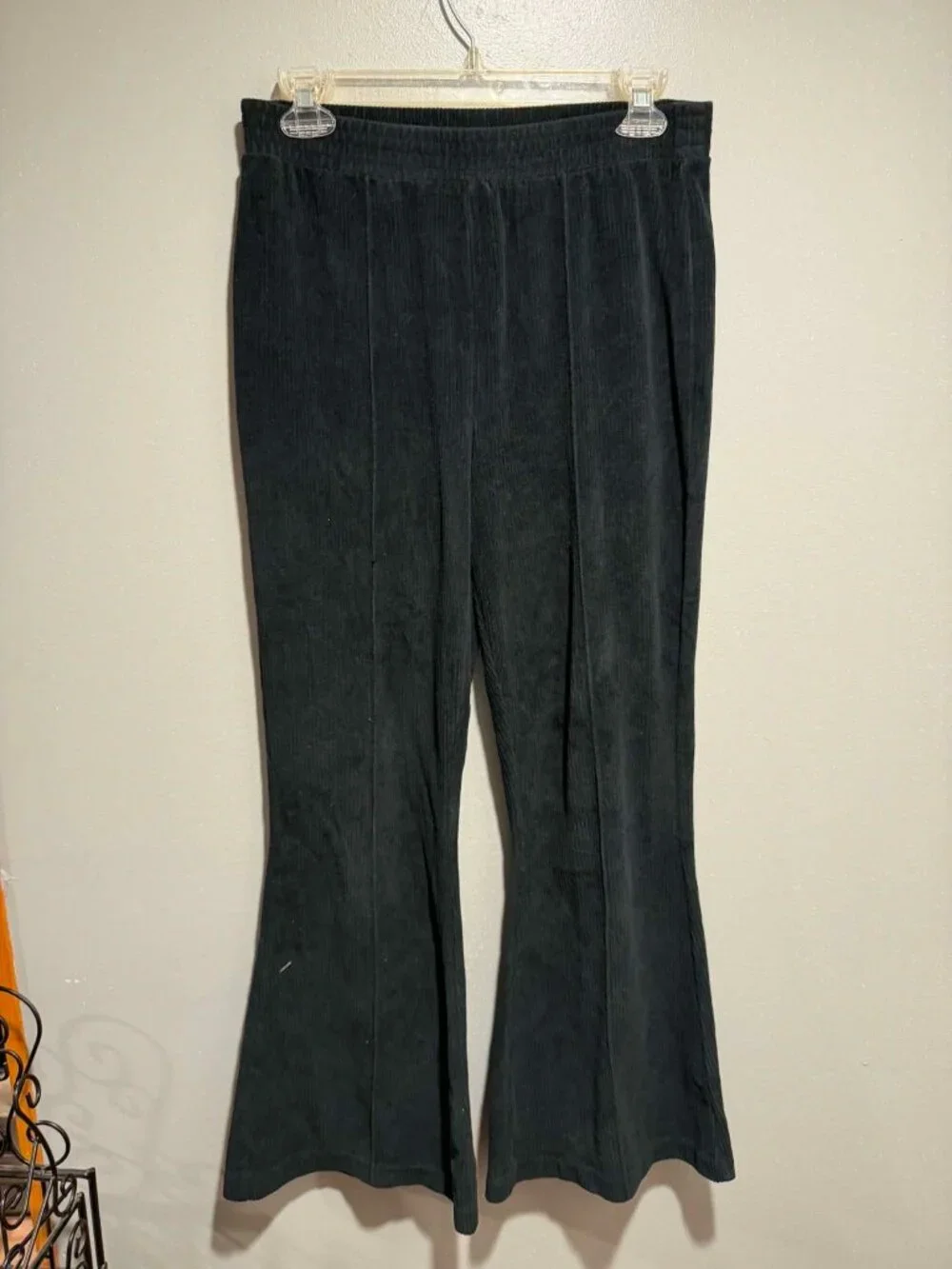 Aerie Bell Bottoms Medium Short